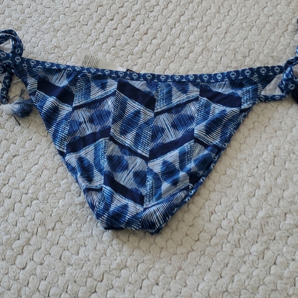Lucky brand bikini bottoms - Picture 2 of 3
